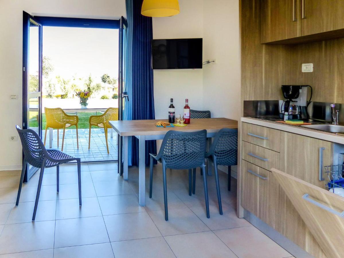 Apartment Belvedere Village-4 By Interhome Кастельнуово-дель-Гарда Екстер'єр фото